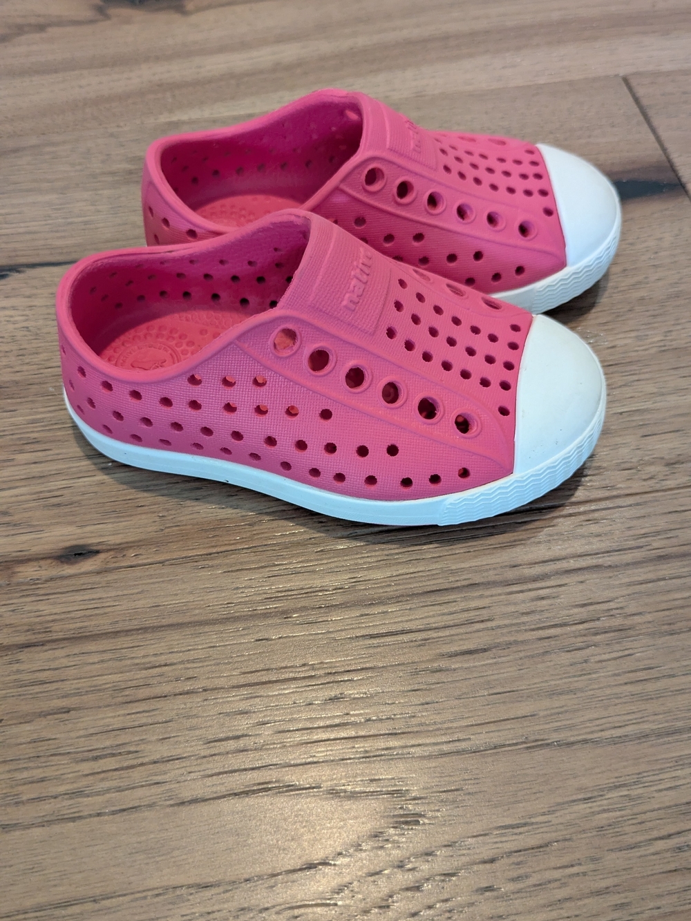 Native Jefferson Kids Pink Slip On Shoes Toddler Size 5